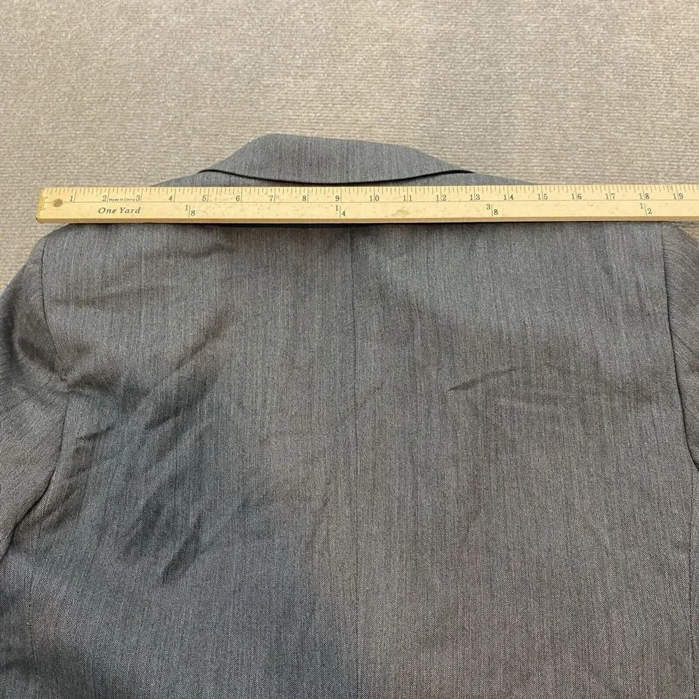 Jos A Bank Sport Coat Mens Size 38R Wool Gray Two Button‎ Signature Collection
